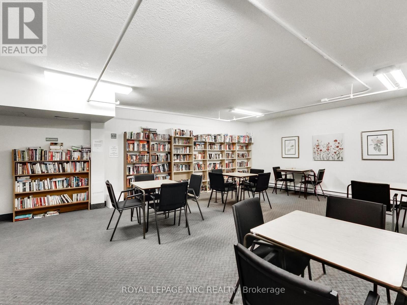 












405 - 30 HARRISFORD STREET

,
Hamilton,




Ontario
L8K6M9

