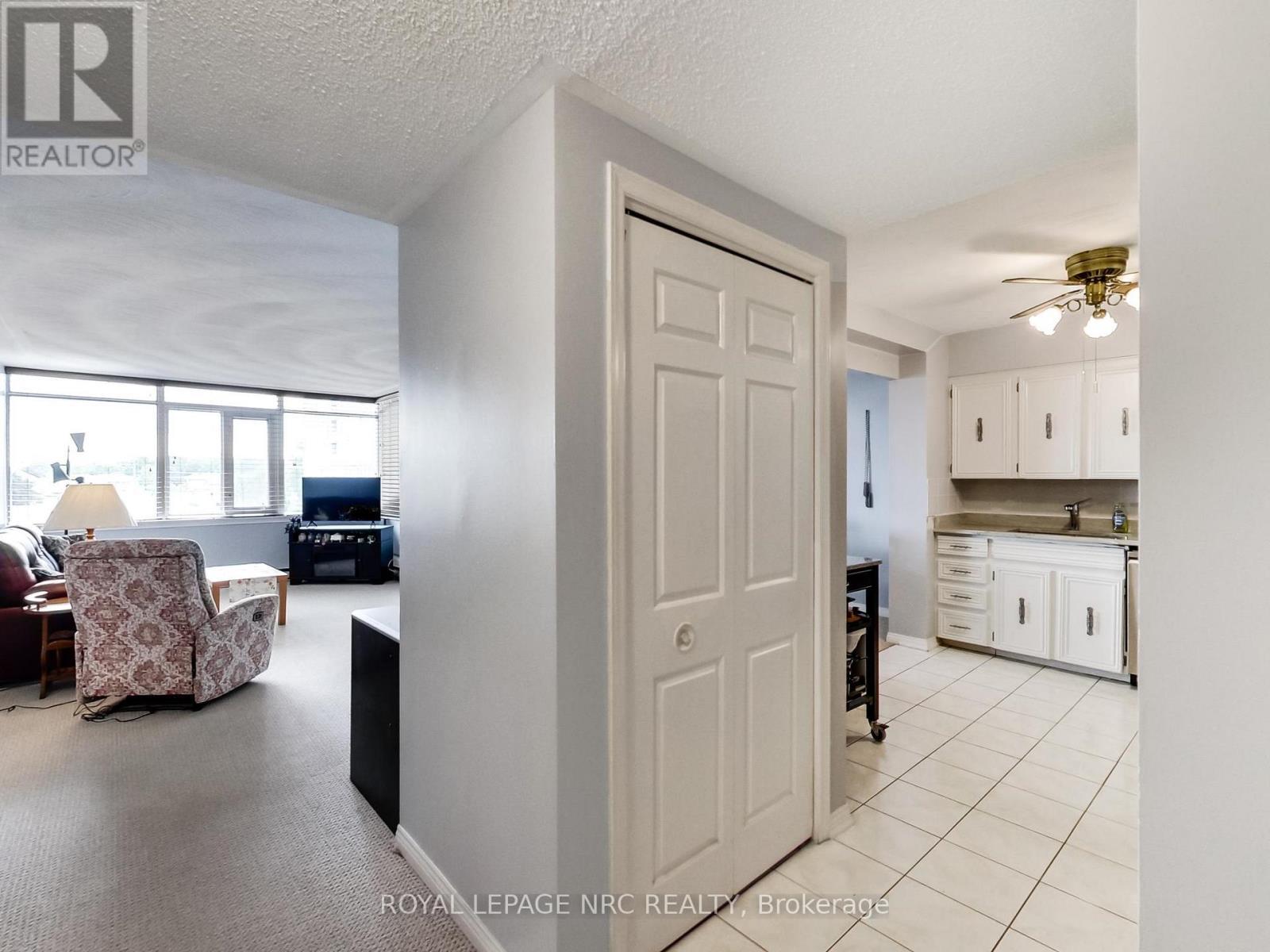 












405 - 30 HARRISFORD STREET

,
Hamilton,




Ontario
L8K6M9

