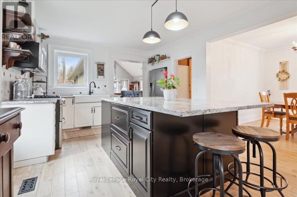 












42 BIELBY STREET

,
East Luther Grand Valley (Grand Valley),




Ontario
L9W5N3

