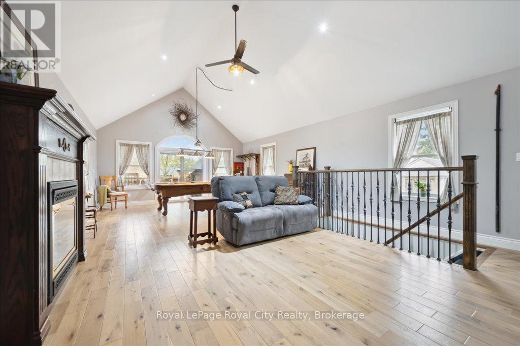 












42 BIELBY STREET

,
East Luther Grand Valley (Grand Valley),




Ontario
L9W5N3

