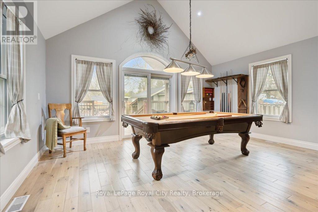 












42 BIELBY STREET

,
East Luther Grand Valley (Grand Valley),




Ontario
L9W5N3

