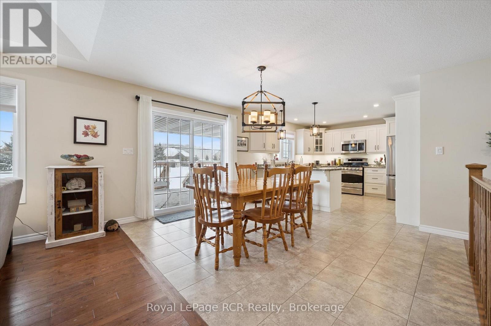 












10 SPARBERRY STREET W

,
Southgate,




Ontario
N0G2L0

