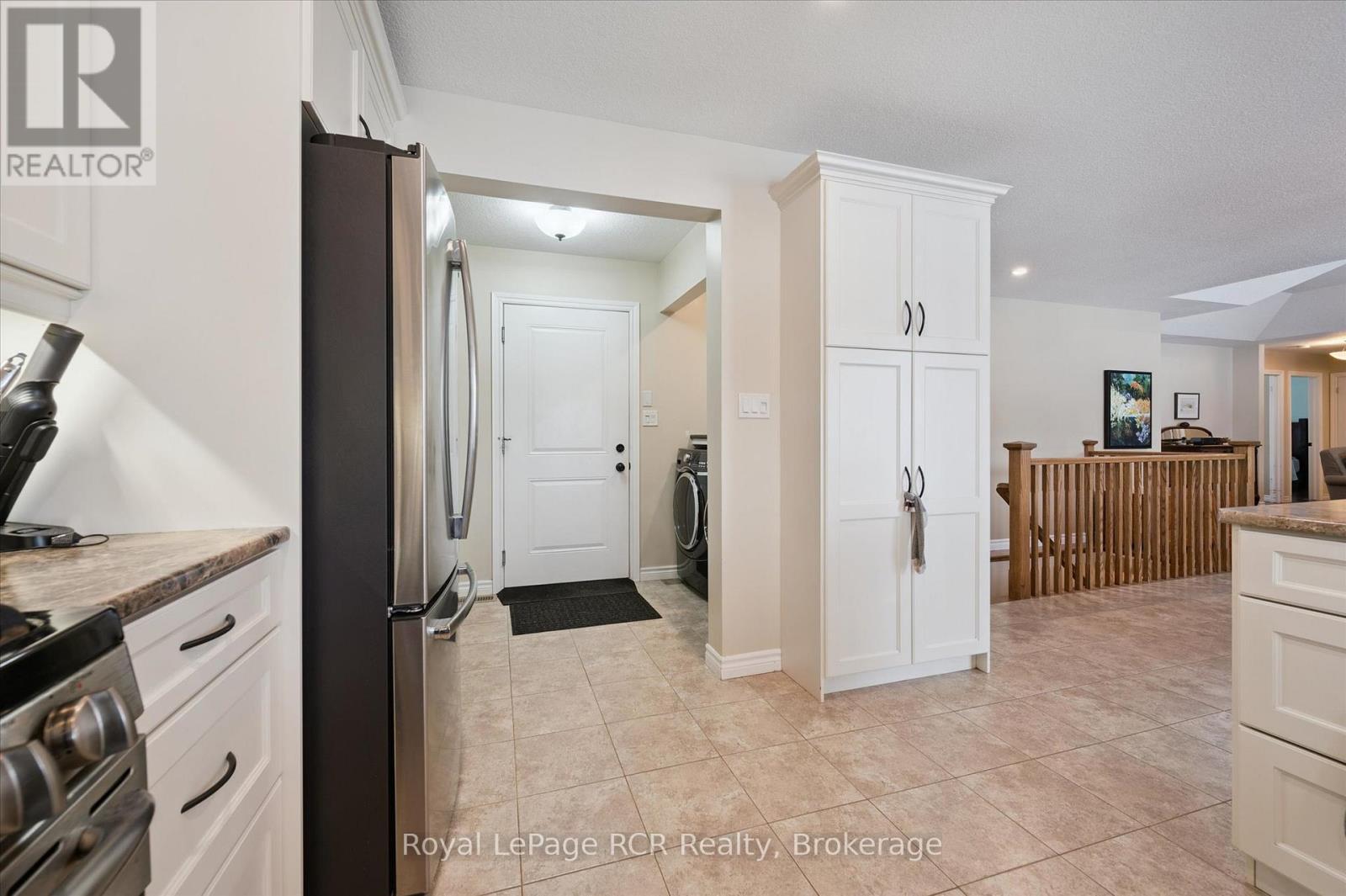 












10 SPARBERRY STREET W

,
Southgate,




Ontario
N0G2L0

