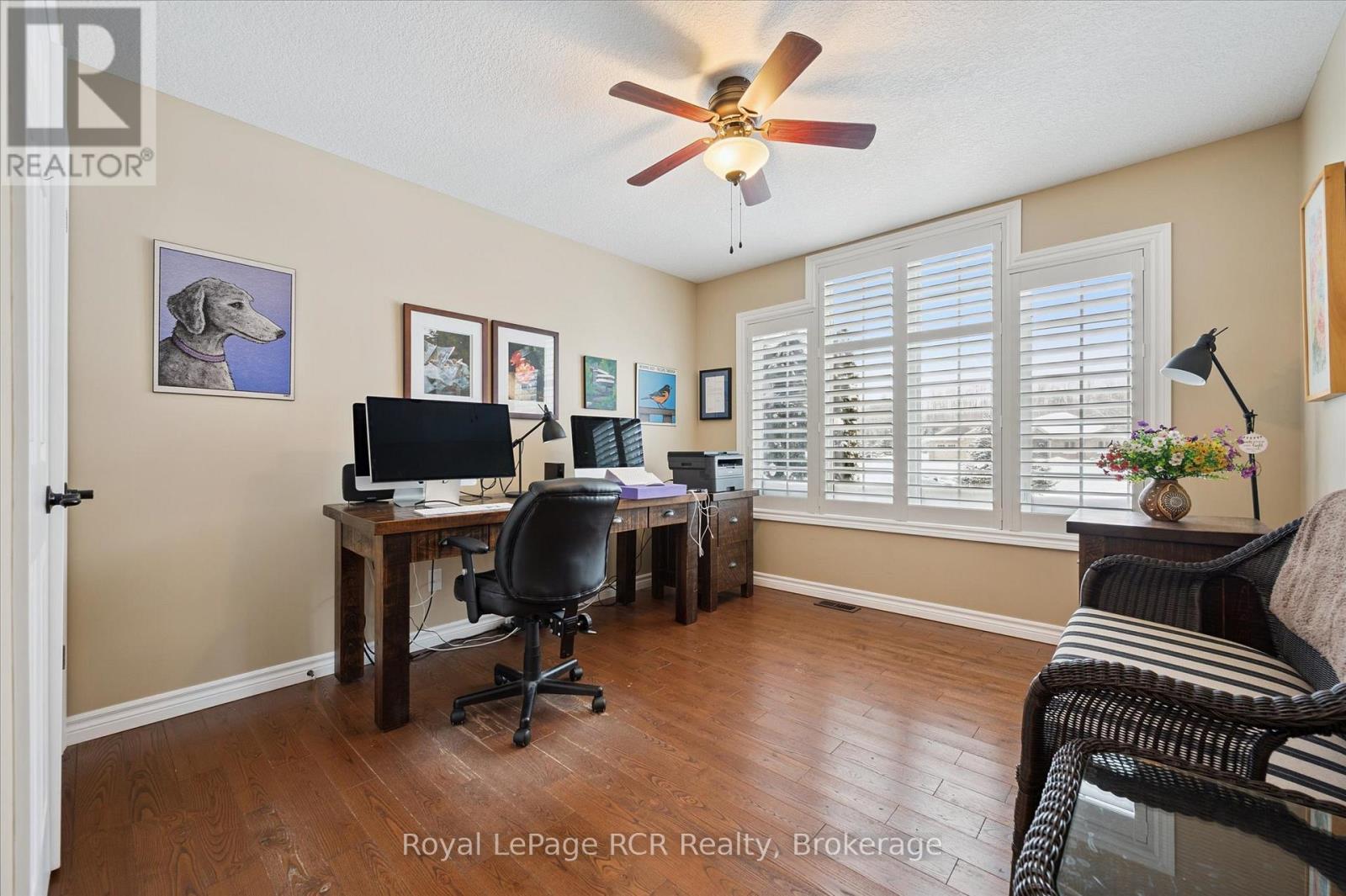 












10 SPARBERRY STREET W

,
Southgate,




Ontario
N0G2L0

