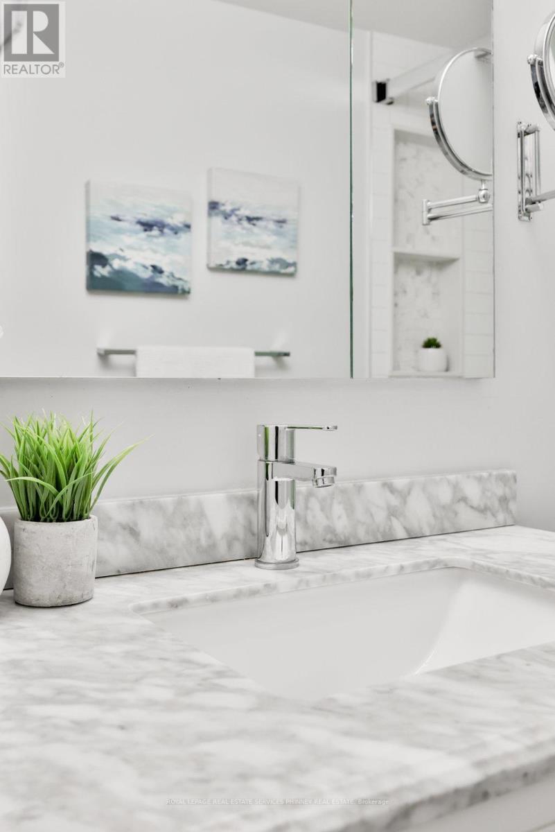 












66 - 1558 LANCASTER DRIVE

,
Oakville,




Ontario
L6H2Z4

