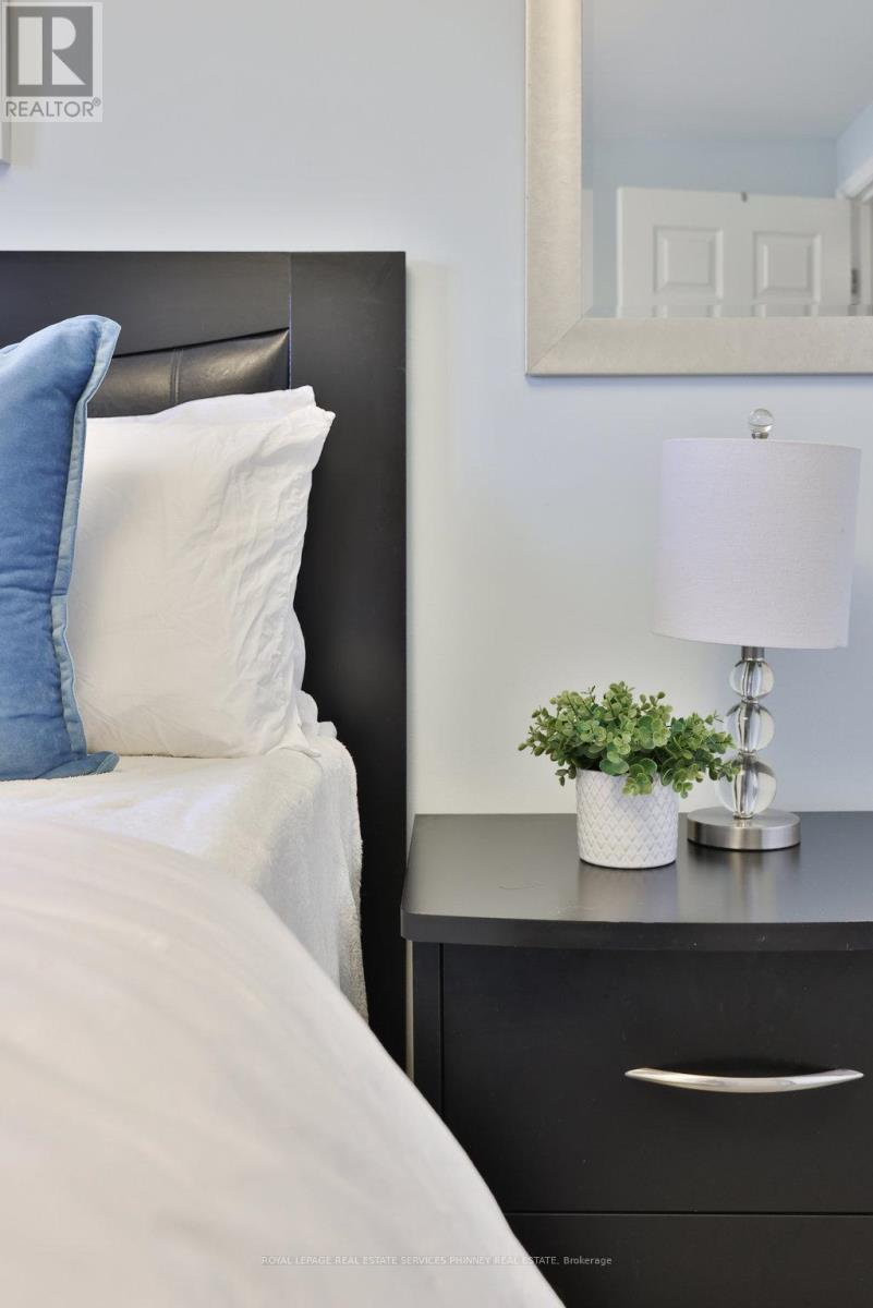 












66 - 1558 LANCASTER DRIVE

,
Oakville,




Ontario
L6H2Z4

