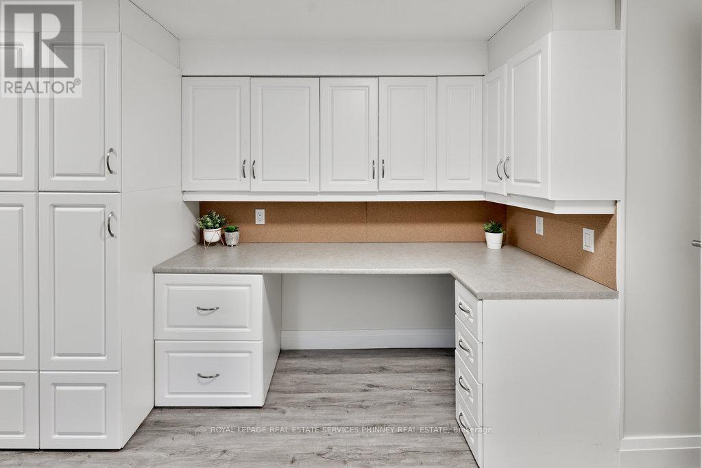 












66 - 1558 LANCASTER DRIVE

,
Oakville,




Ontario
L6H2Z4

