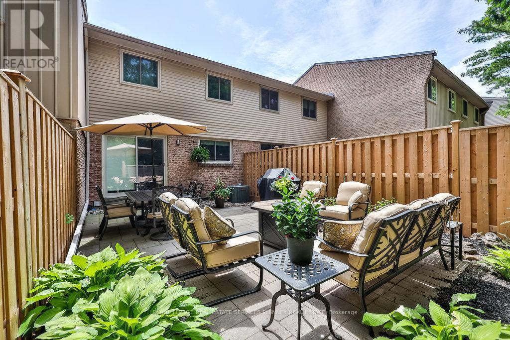 












66 - 1558 LANCASTER DRIVE

,
Oakville,




Ontario
L6H2Z4

