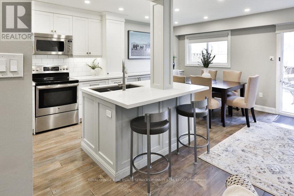 












66 - 1558 LANCASTER DRIVE

,
Oakville,




Ontario
L6H2Z4

