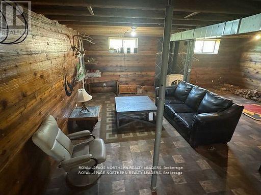 












13435 HIGHWAY 101 E

,
Timmins (TM - Outside East),




Ontario
P0H1A0

