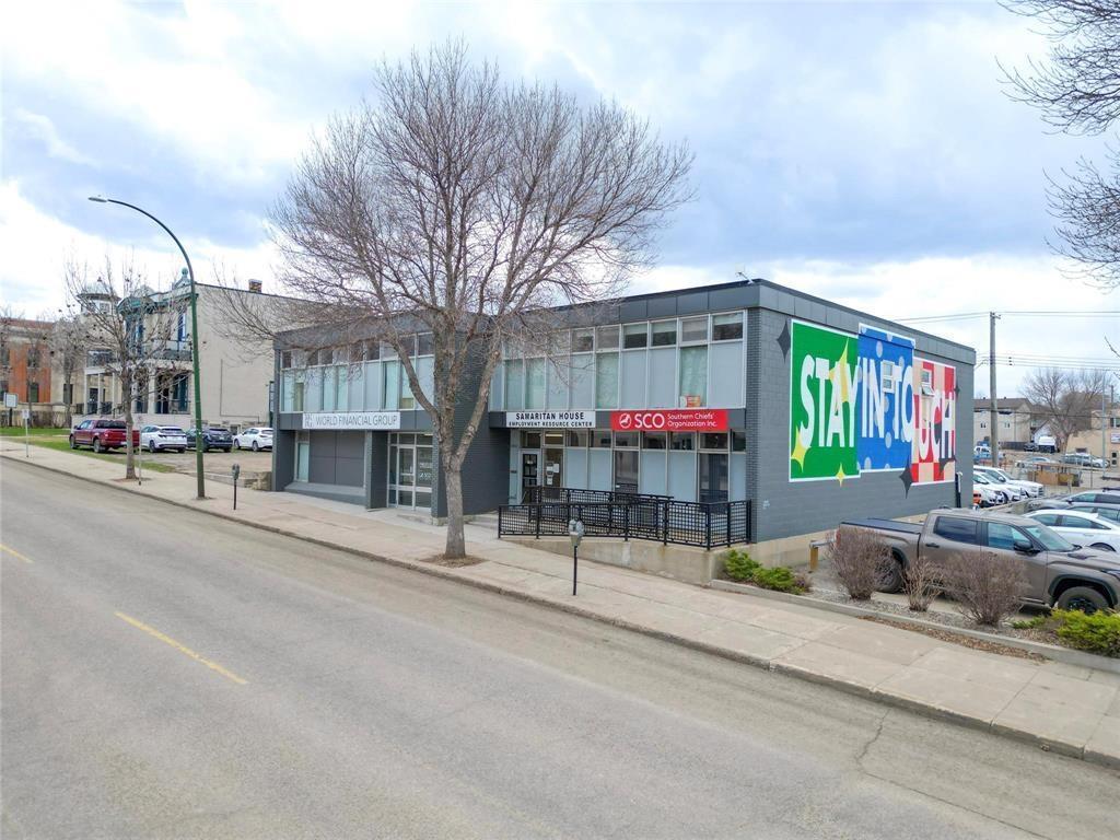 












136 11TH Street

,
Brandon,




Manitoba
R7A4J4

