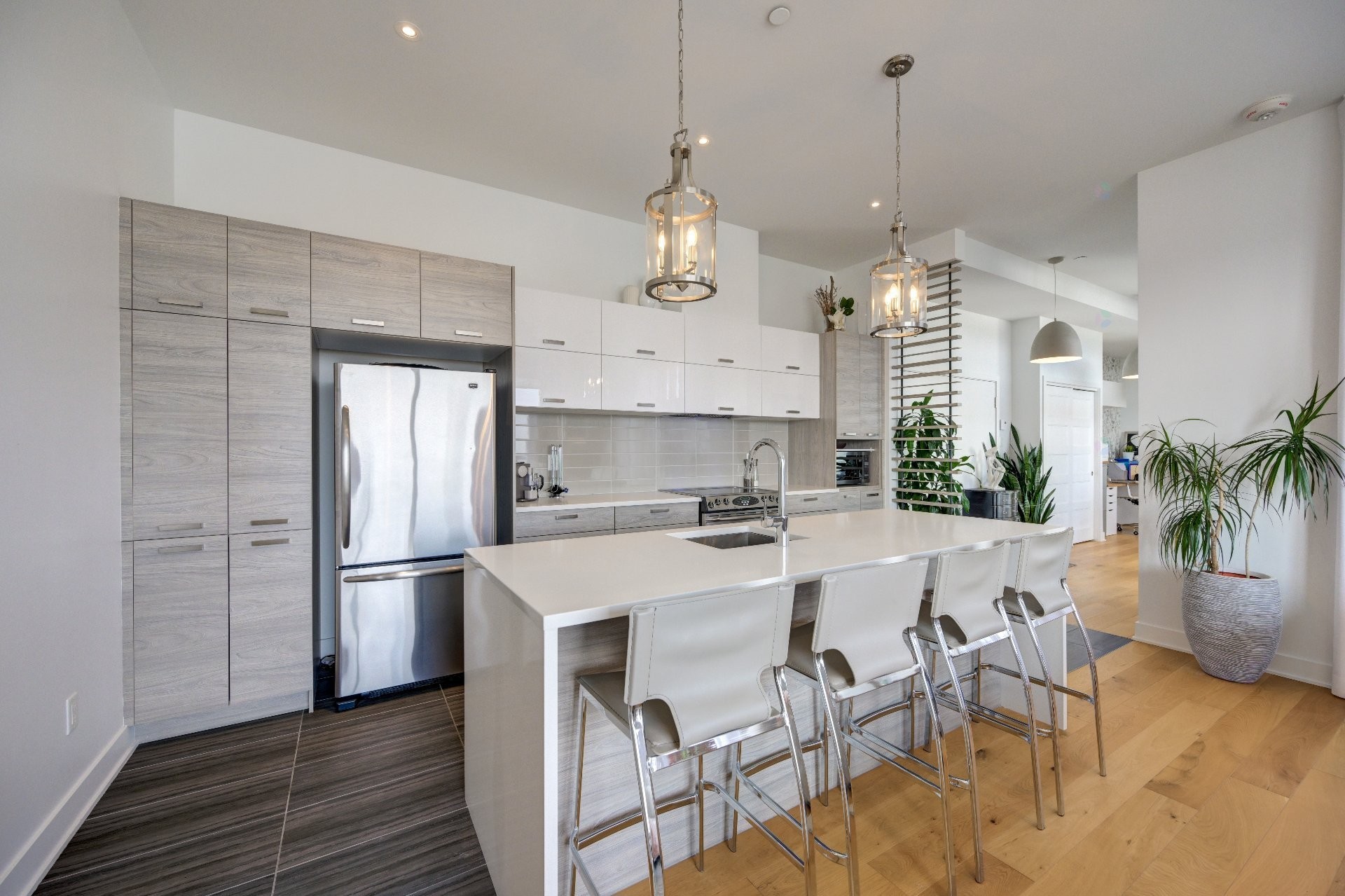 









1400


Rue Lucien-Paiement

, 1702,
Laval (Laval-des-Rapides),




QC
H7N0E3

