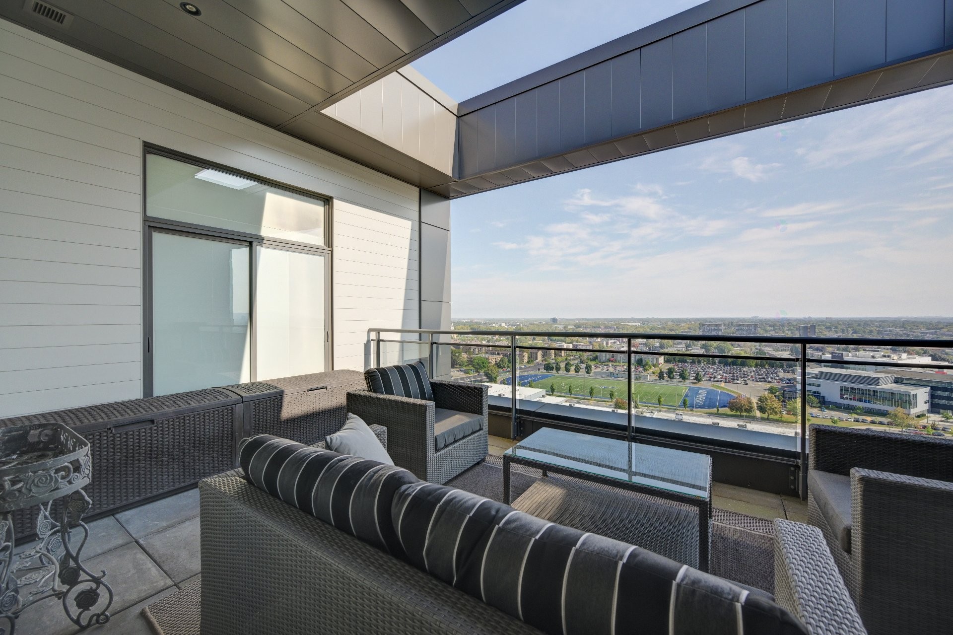 









1400


Rue Lucien-Paiement

, 1702,
Laval (Laval-des-Rapides),




QC
H7N0E3

