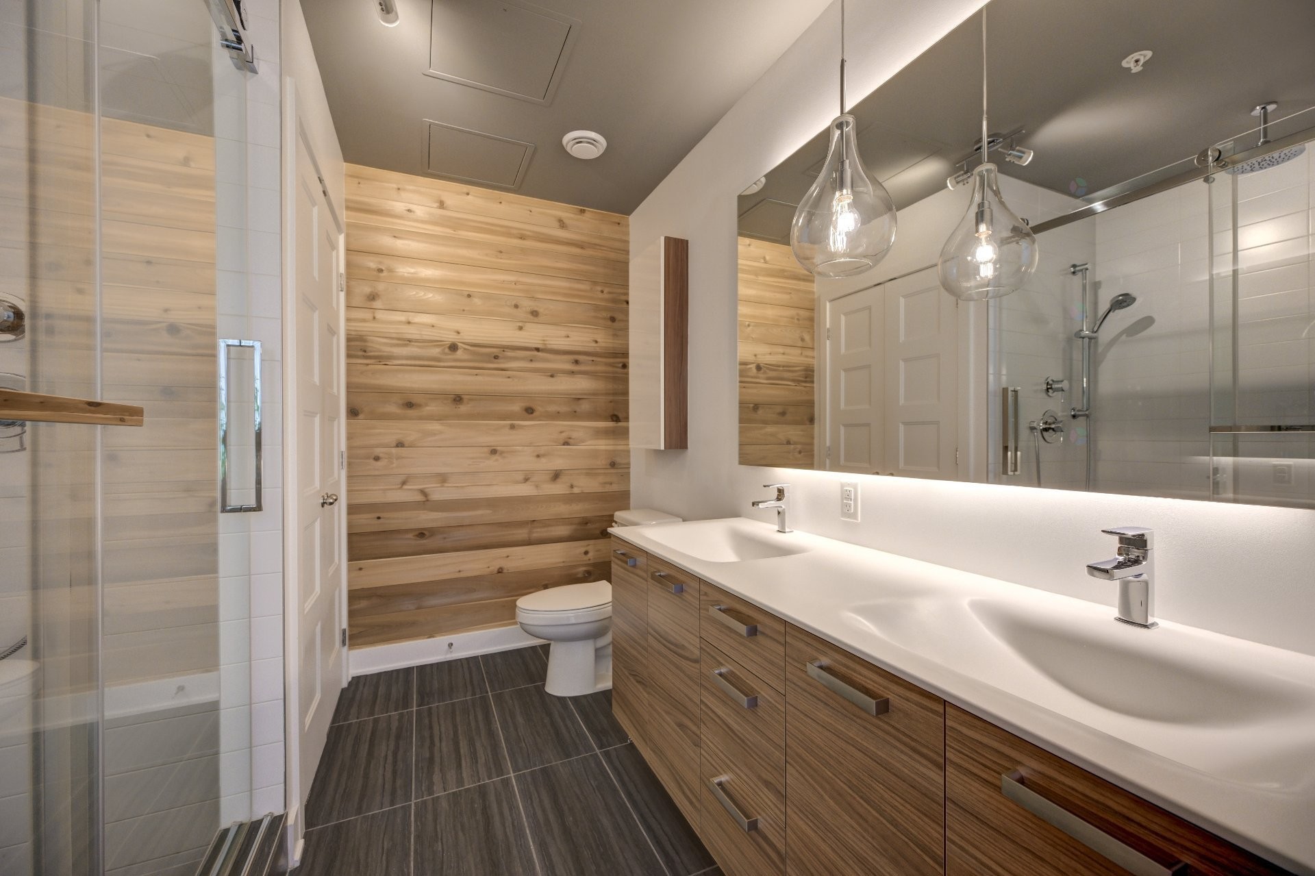 









1400


Rue Lucien-Paiement

, 1702,
Laval (Laval-des-Rapides),




QC
H7N0E3

