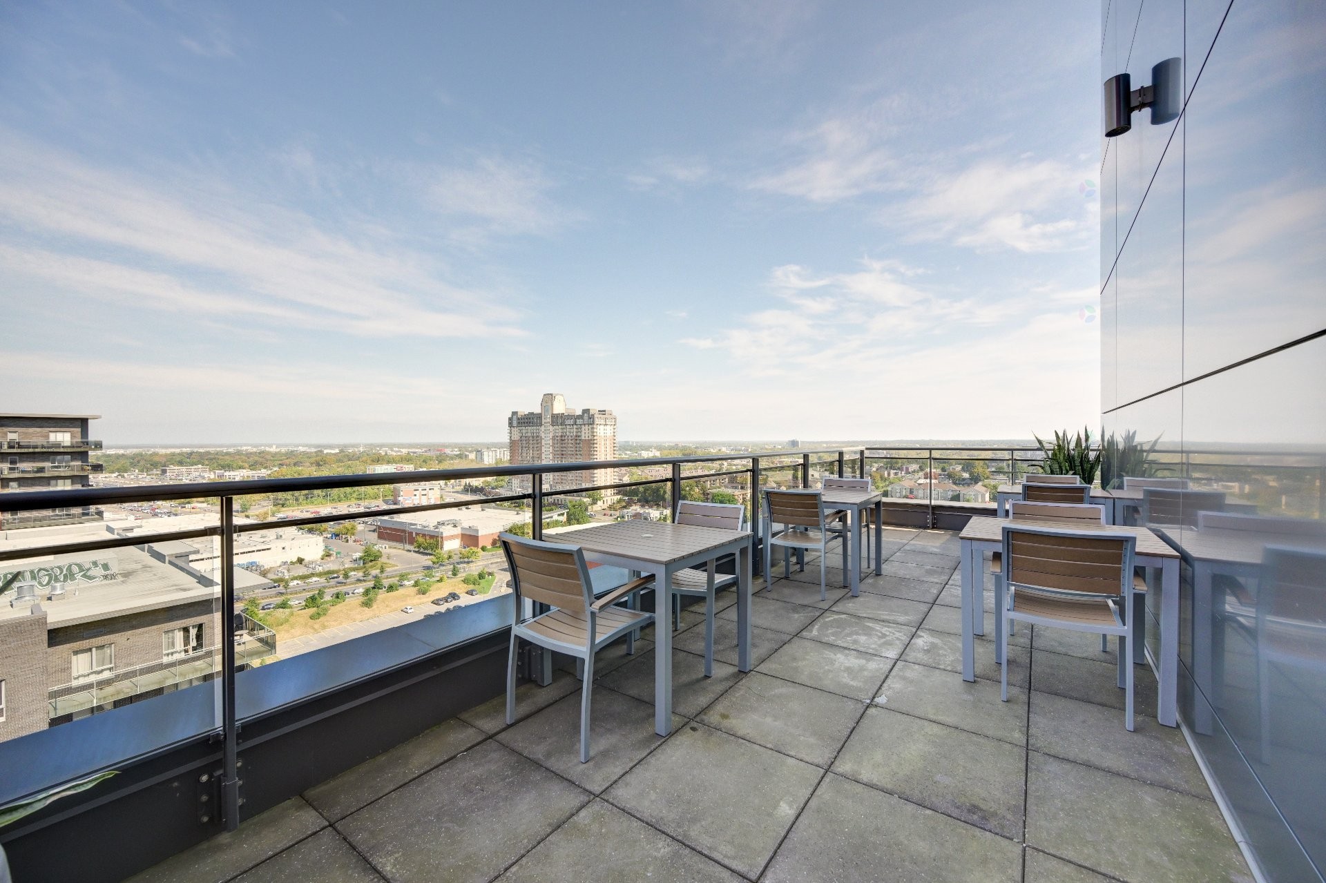 









1400


Rue Lucien-Paiement

, 1702,
Laval (Laval-des-Rapides),




QC
H7N0E3

