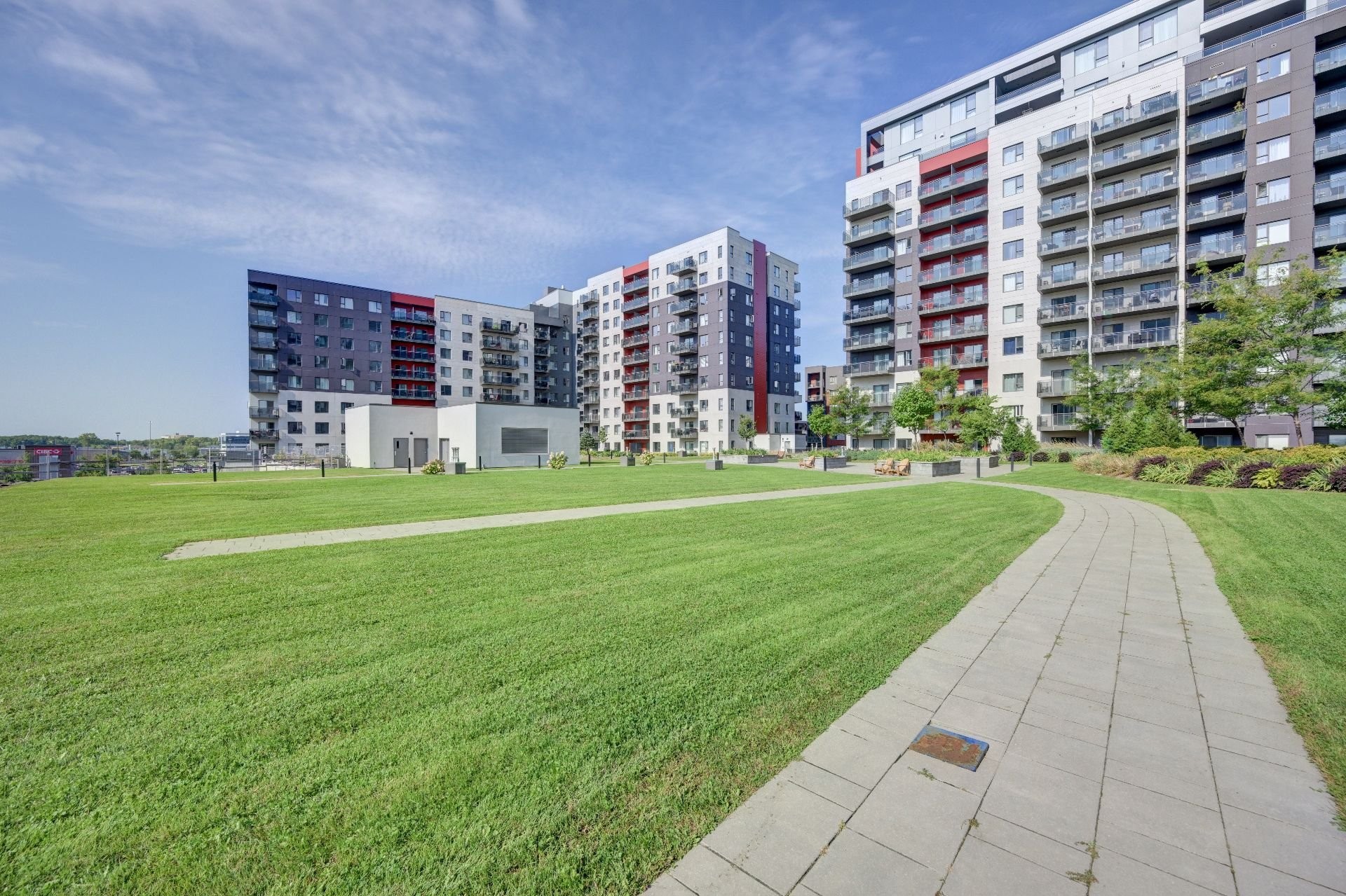 









1400


Rue Lucien-Paiement

, 1702,
Laval (Laval-des-Rapides),




QC
H7N0E3

