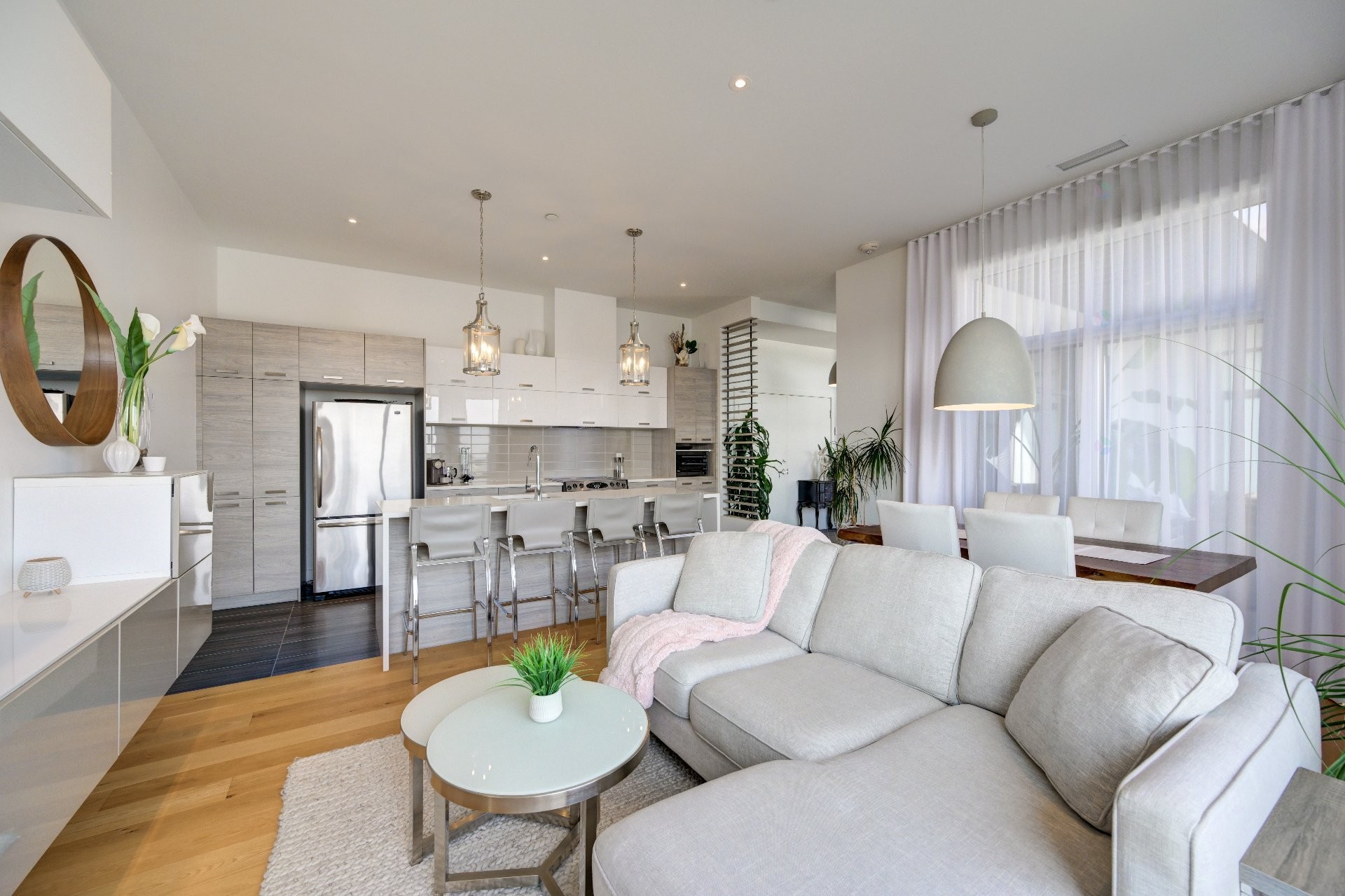 









1400


Rue Lucien-Paiement

, 1702,
Laval (Laval-des-Rapides),




QC
H7N0E3

