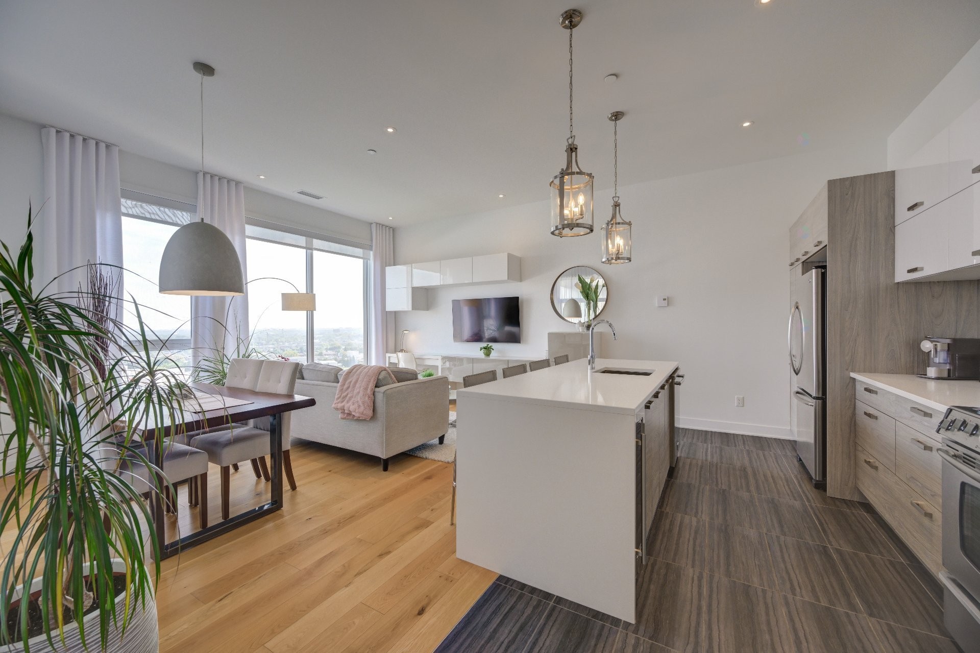 









1400


Rue Lucien-Paiement

, 1702,
Laval (Laval-des-Rapides),




QC
H7N0E3

