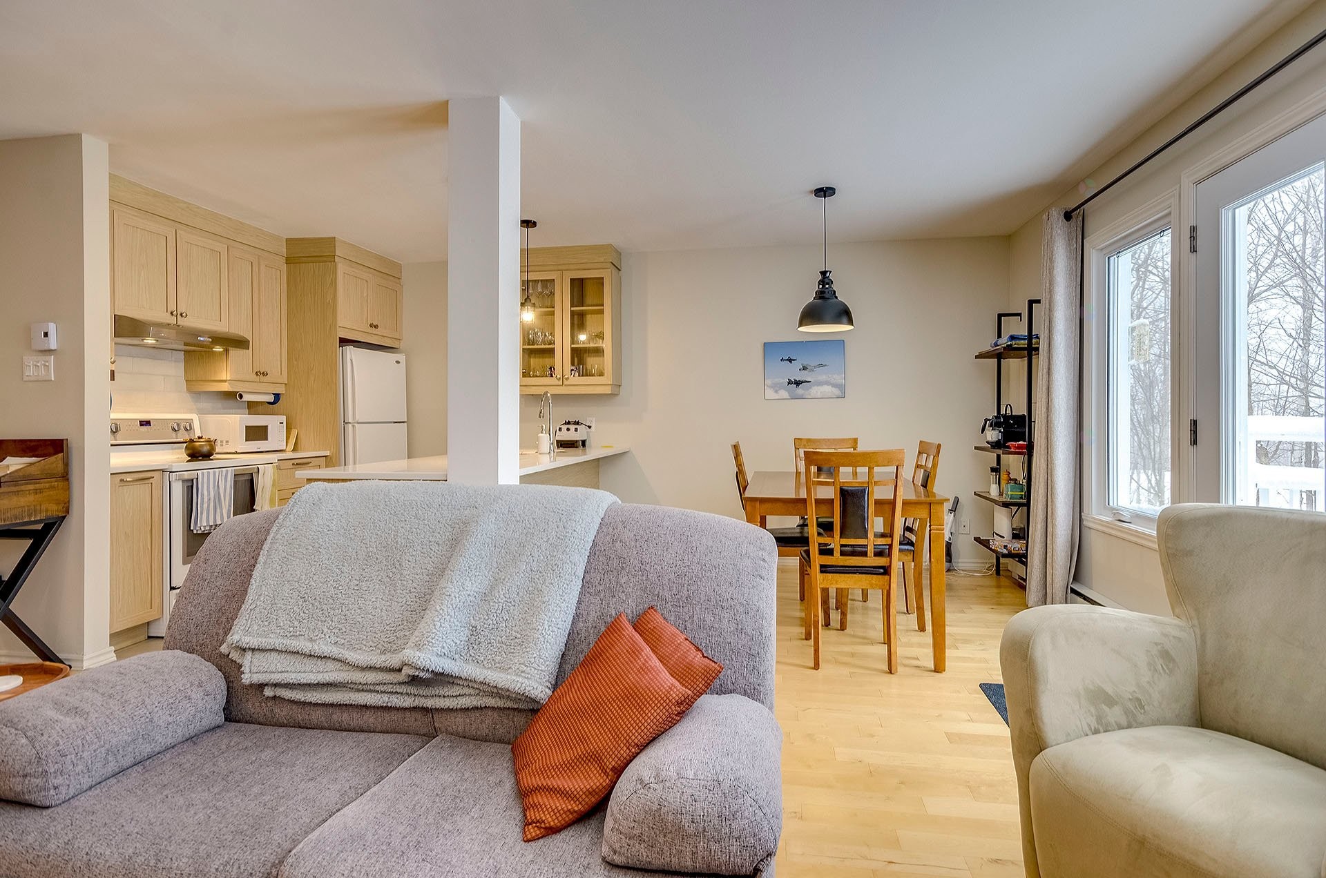 









556


Ch. Réal

, 302,
Sutton,




QC
J0E2K0

