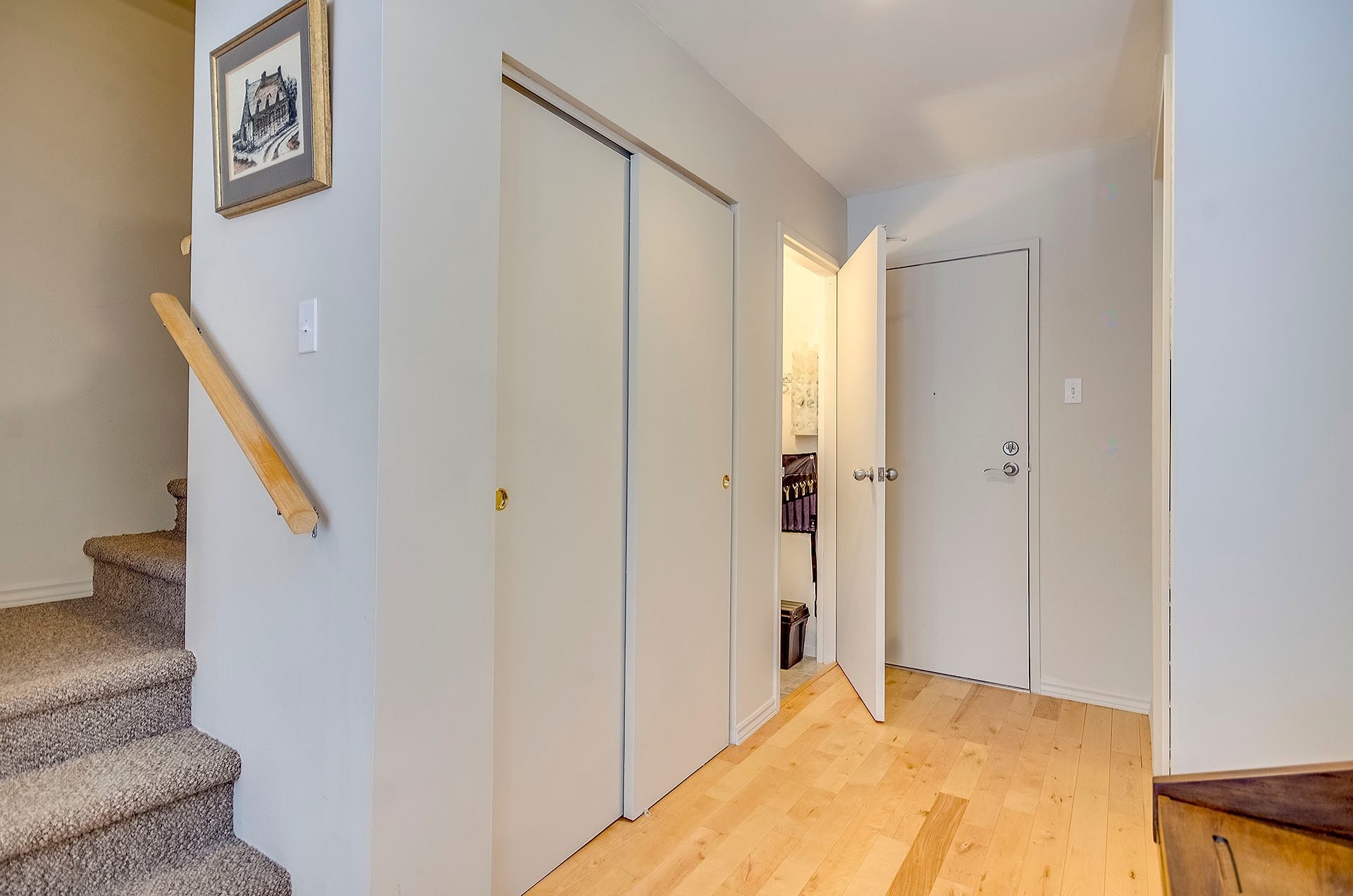 









556


Ch. Réal

, 302,
Sutton,




QC
J0E2K0

