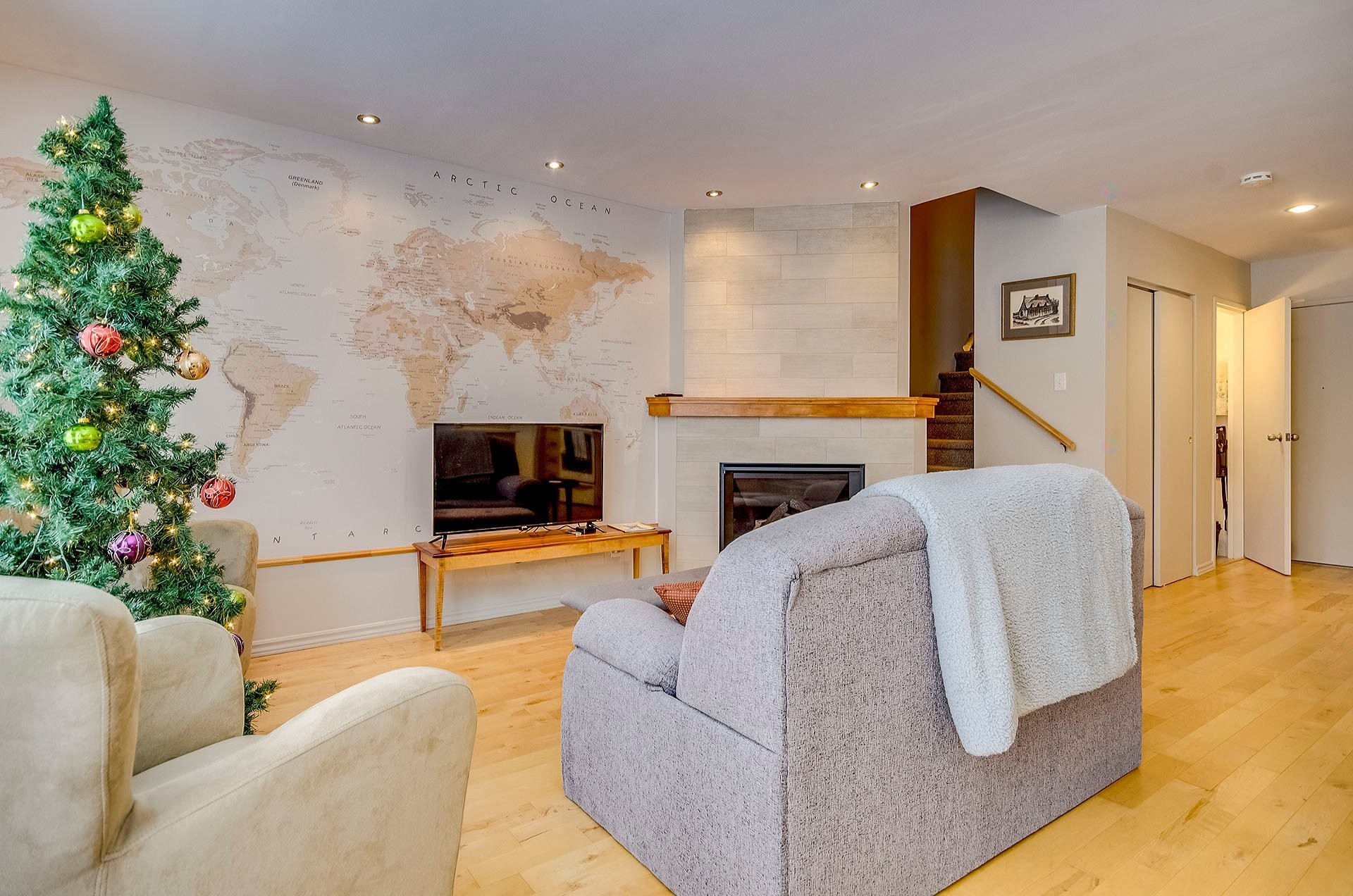 









556


Ch. Réal

, 302,
Sutton,




QC
J0E2K0

