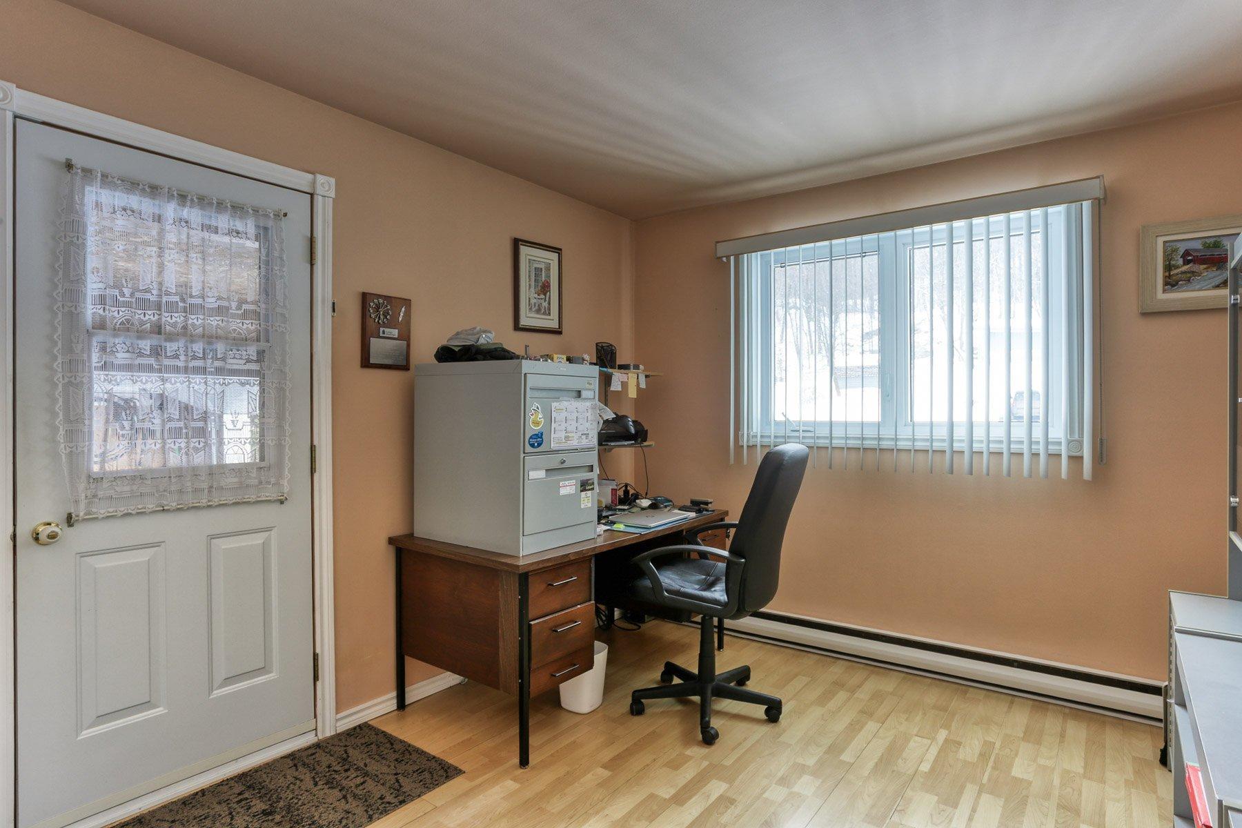









2492


Av. Glenada

,
Shawinigan,




QC
G9N6L1

