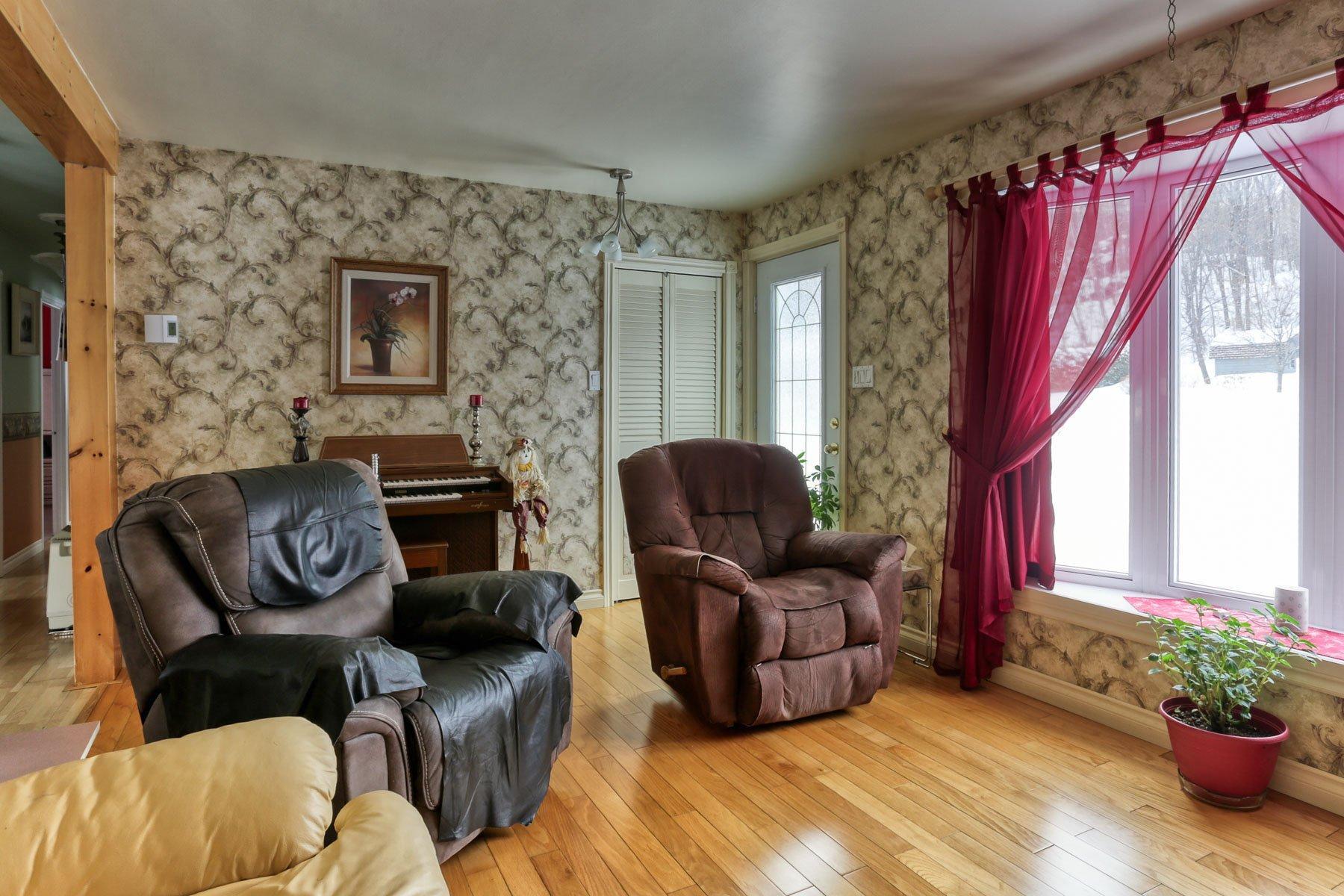 









2492


Av. Glenada

,
Shawinigan,




QC
G9N6L1

