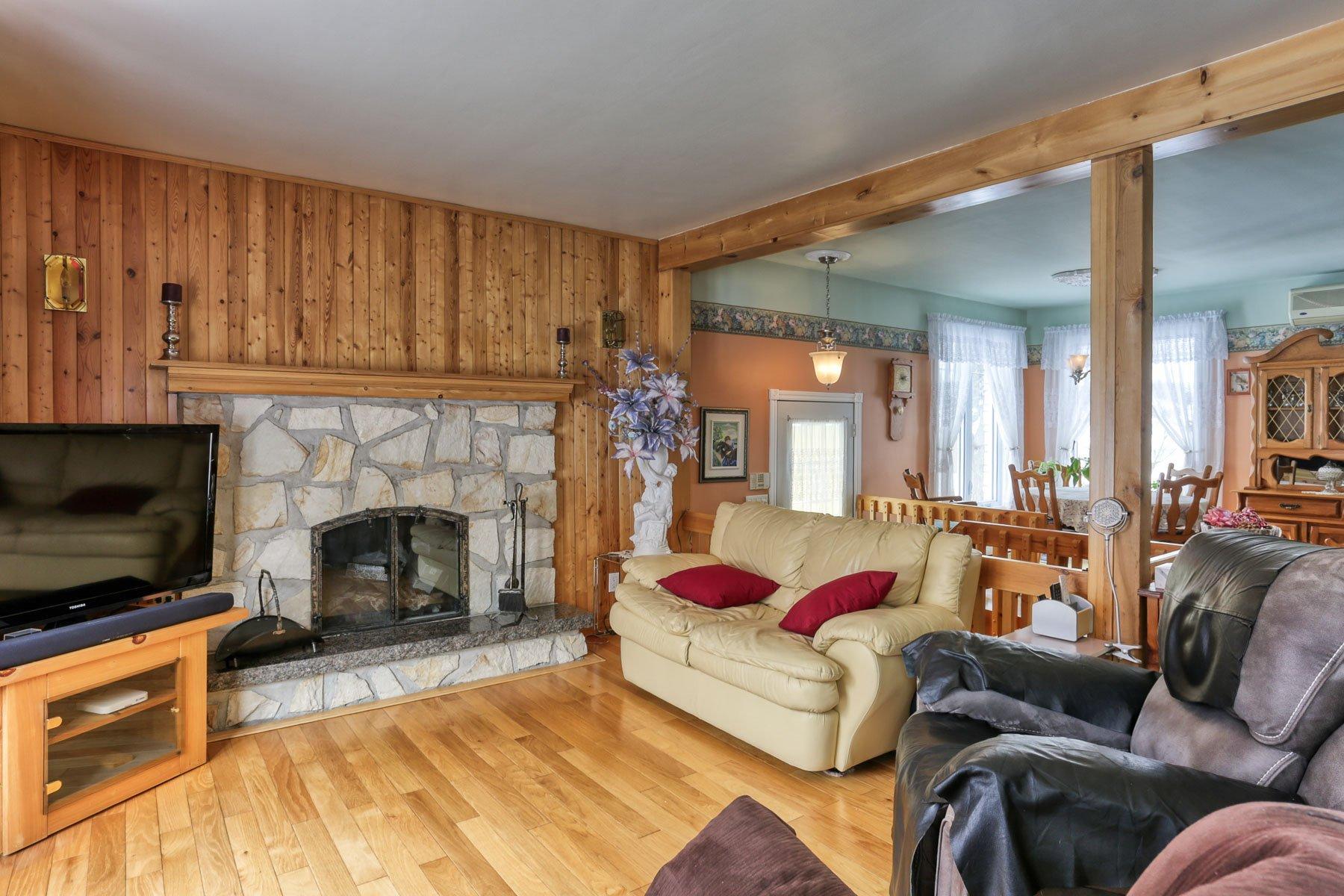 









2492


Av. Glenada

,
Shawinigan,




QC
G9N6L1

