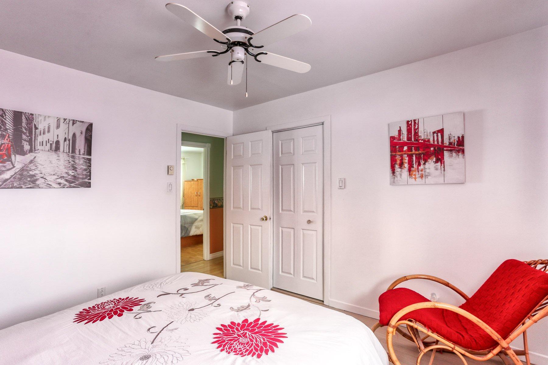 









2492


Av. Glenada

,
Shawinigan,




QC
G9N6L1

