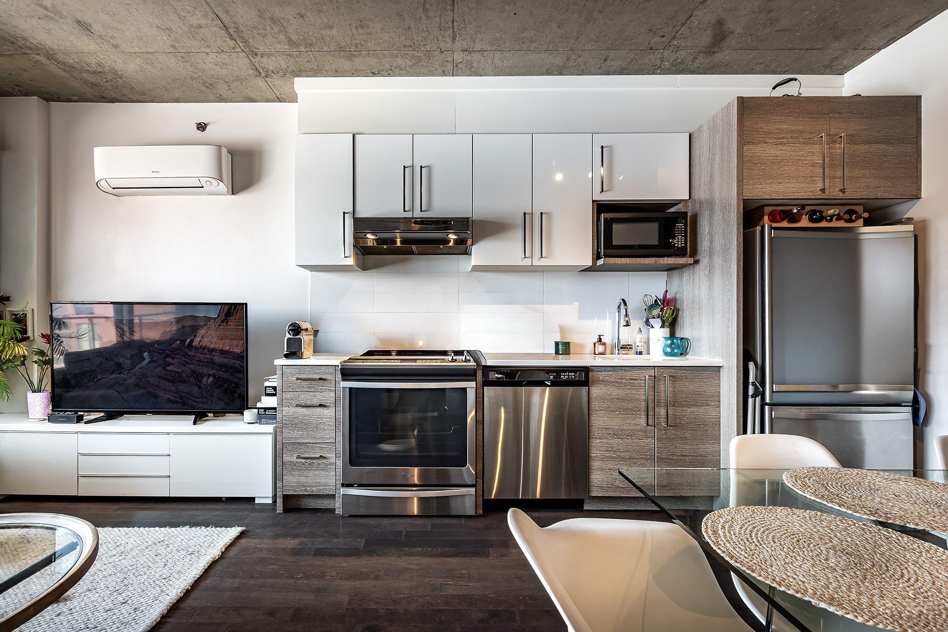 









2335


Ch. Manella

, 613,
Mont-Royal,




QC
H4P0B3

