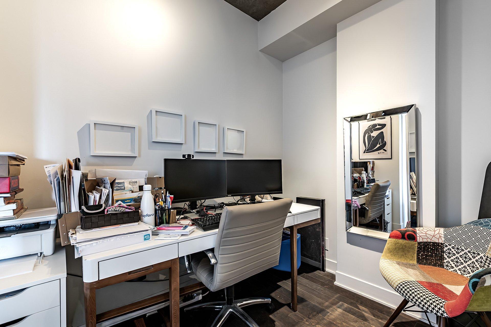 









2335


Ch. Manella

, 613,
Mont-Royal,




QC
H4P0B3

