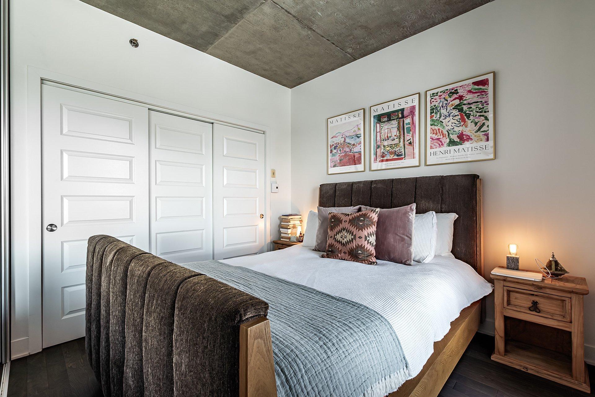 









2335


Ch. Manella

, 613,
Mont-Royal,




QC
H4P0B3

