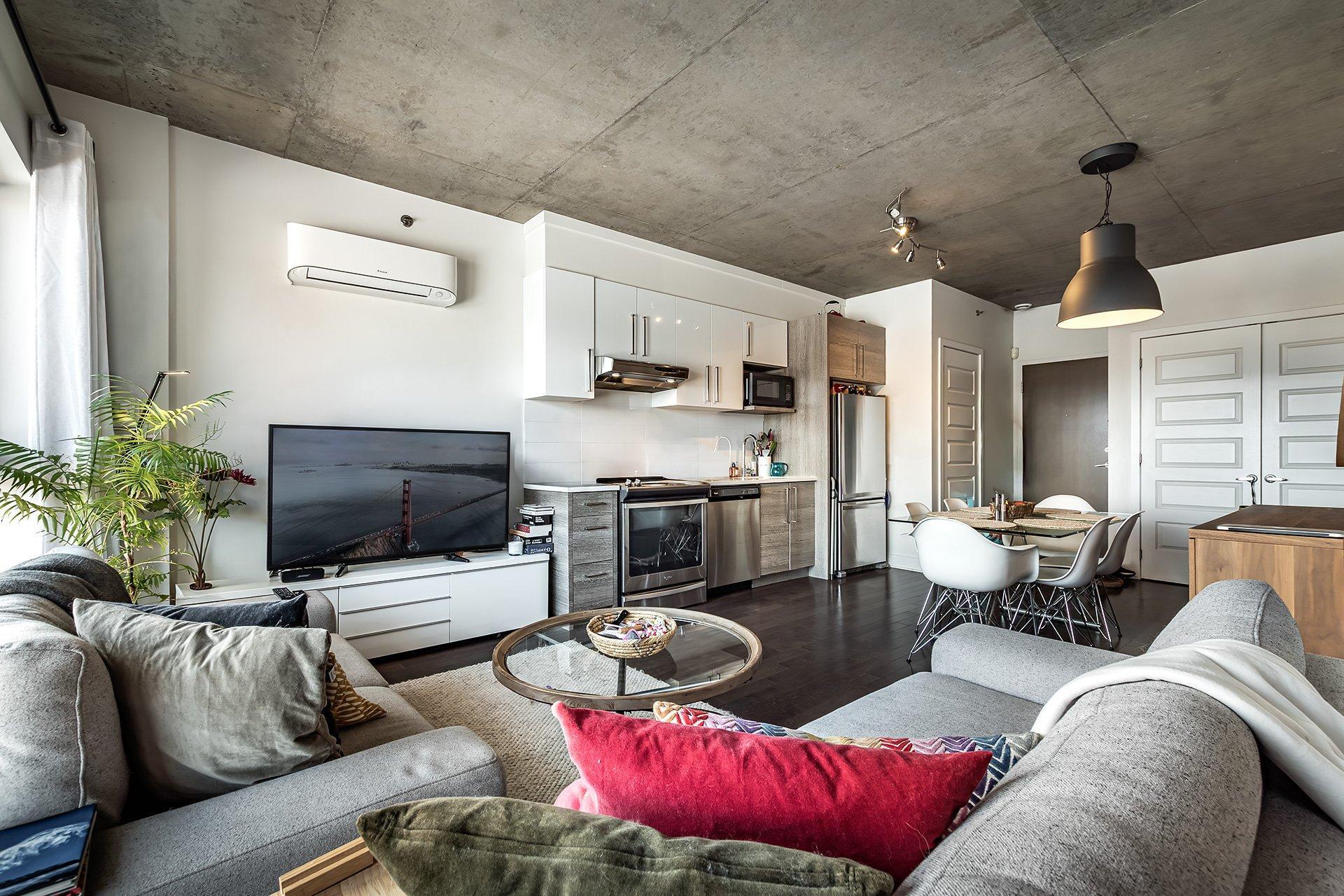 









2335


Ch. Manella

, 613,
Mont-Royal,




QC
H4P0B3

