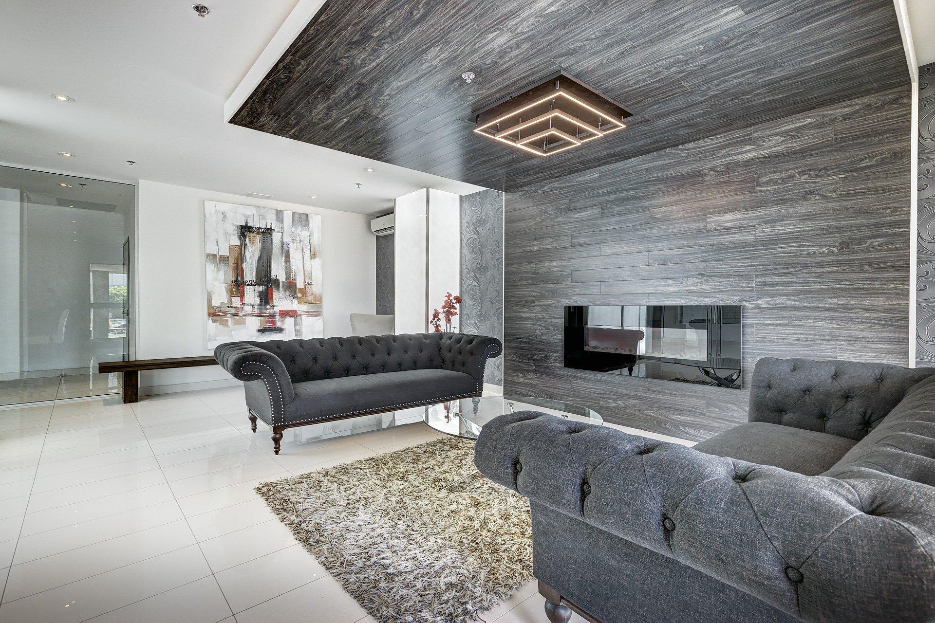 









2335


Ch. Manella

, 613,
Mont-Royal,




QC
H4P0B3

