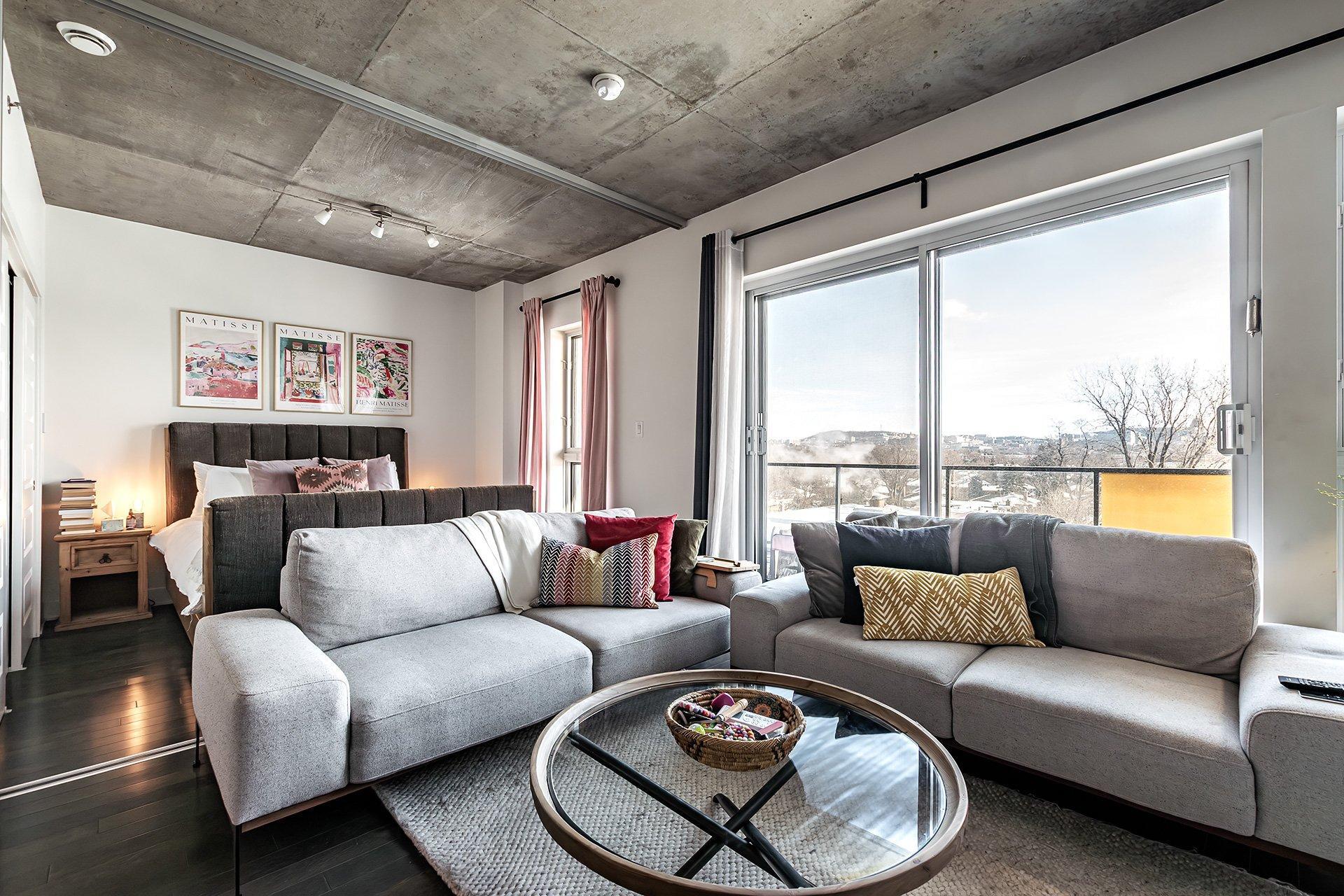 









2335


Ch. Manella

, 613,
Mont-Royal,




QC
H4P0B3

