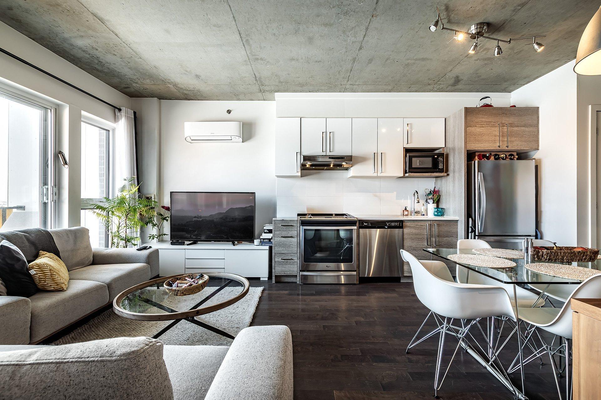 









2335


Ch. Manella

, 613,
Mont-Royal,




QC
H4P0B3

