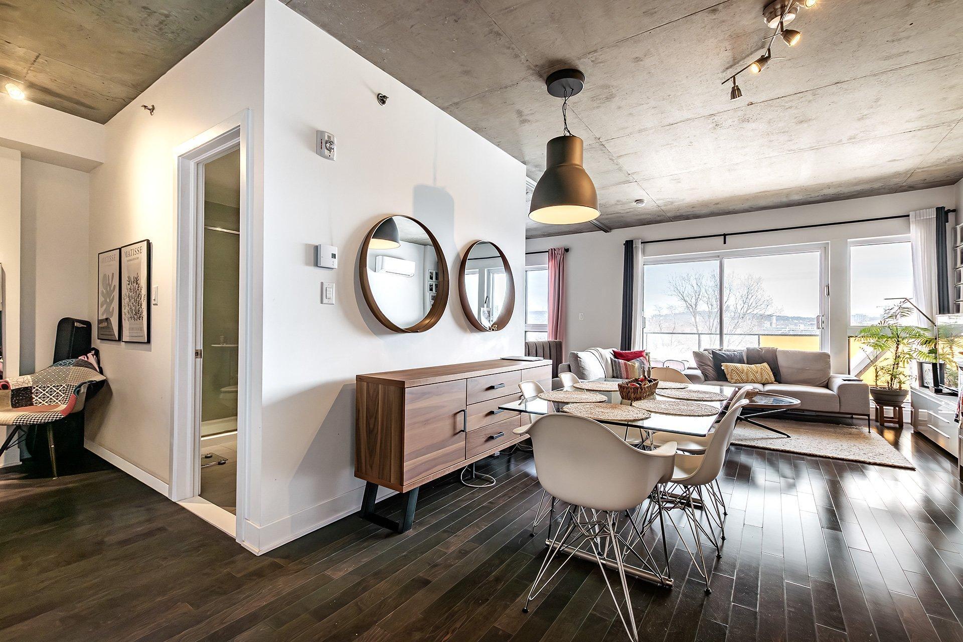 









2335


Ch. Manella

, 613,
Mont-Royal,




QC
H4P0B3

