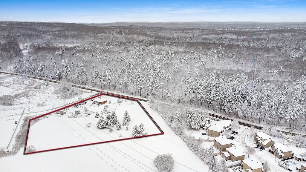 









975


Ch. de la Montagne

,
Gatineau (Aylmer),







QC
J9J3R9

