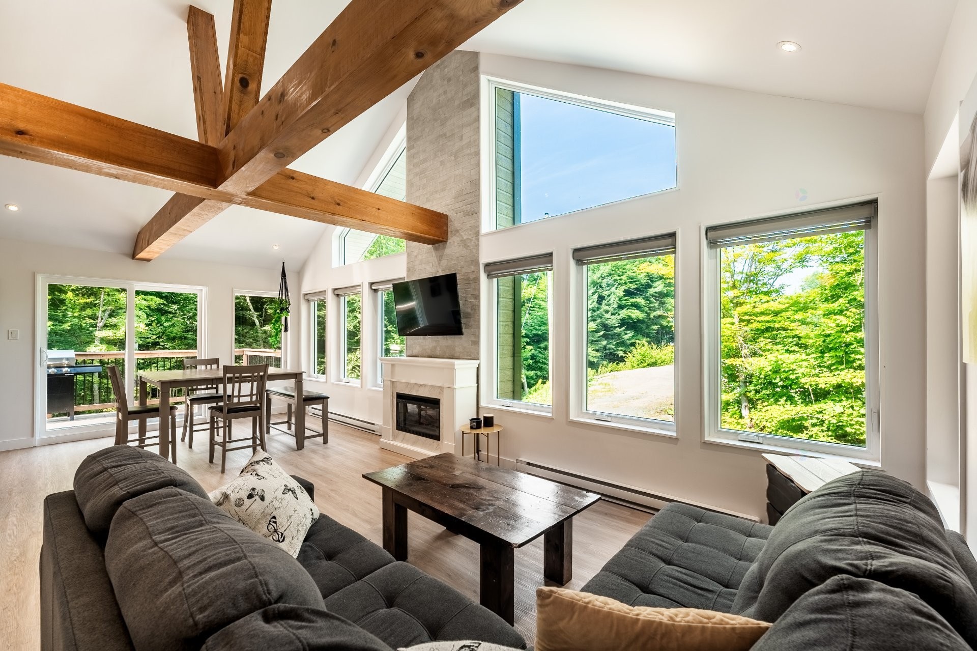 









83


Ch. des Cimes

,
Saint-Donat,




QC
J0T2C0

