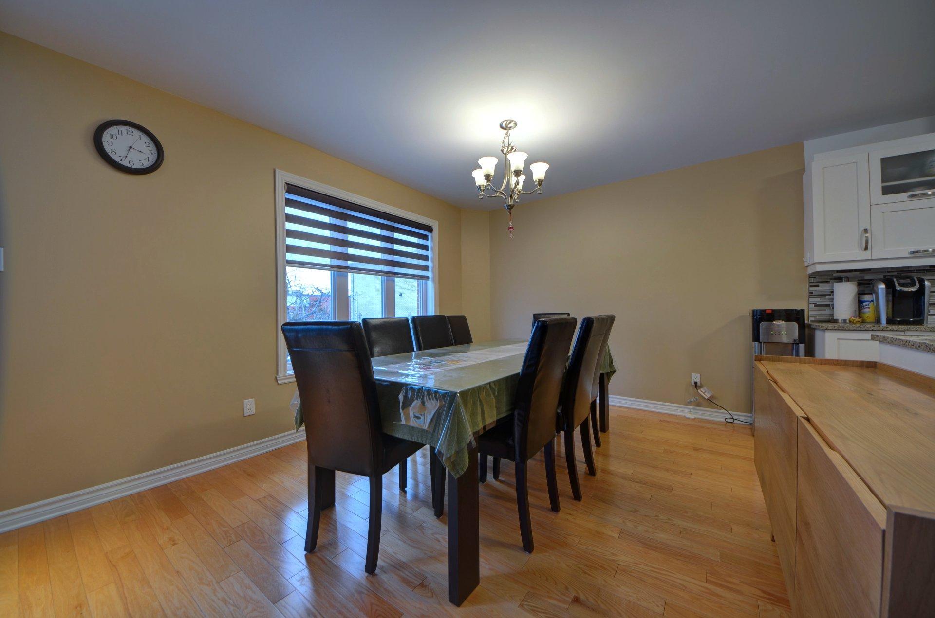 









5527


Rue Aline

,
Brossard,




QC
J4Z1P9

