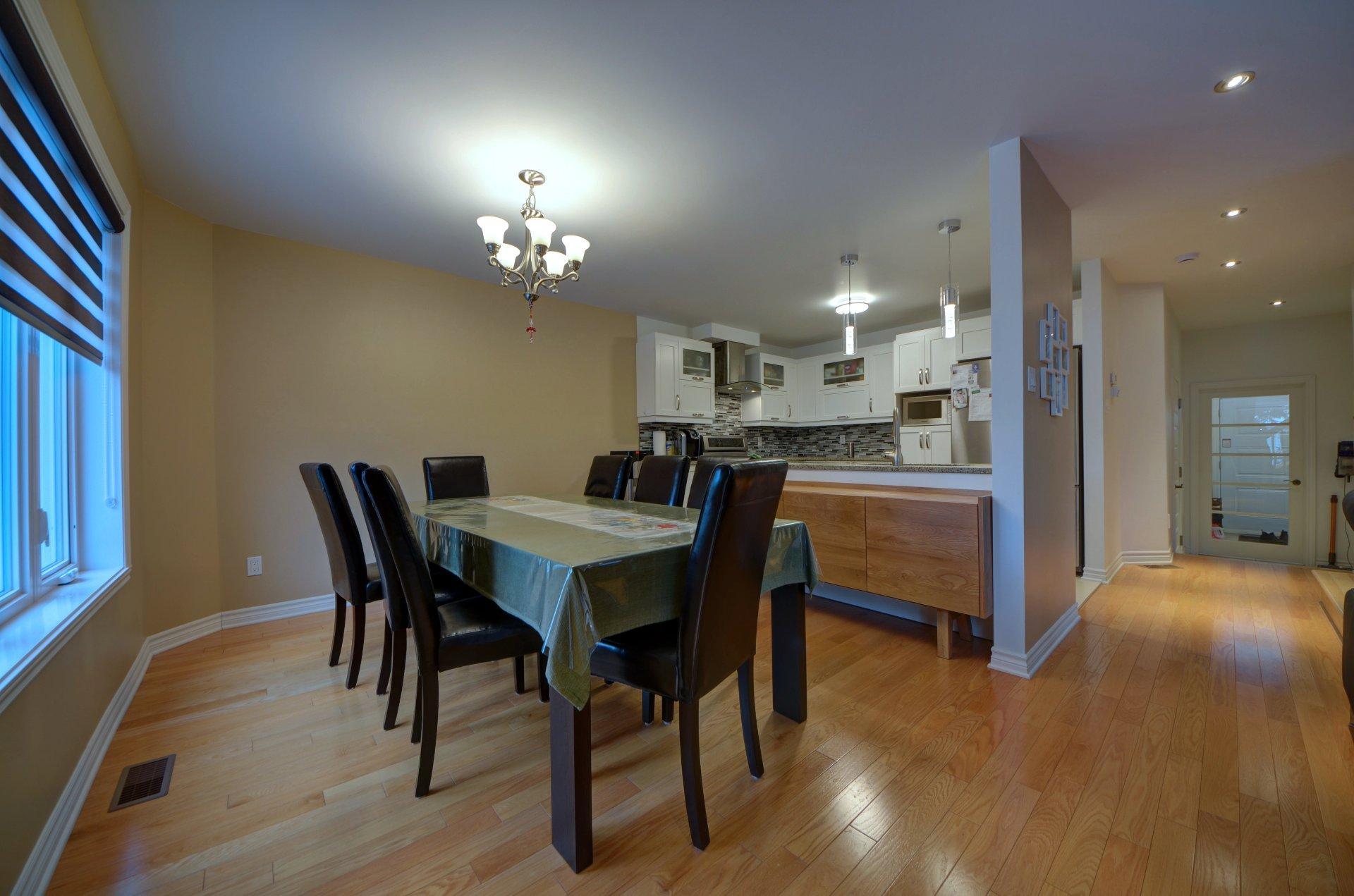 









5527


Rue Aline

,
Brossard,




QC
J4Z1P9

