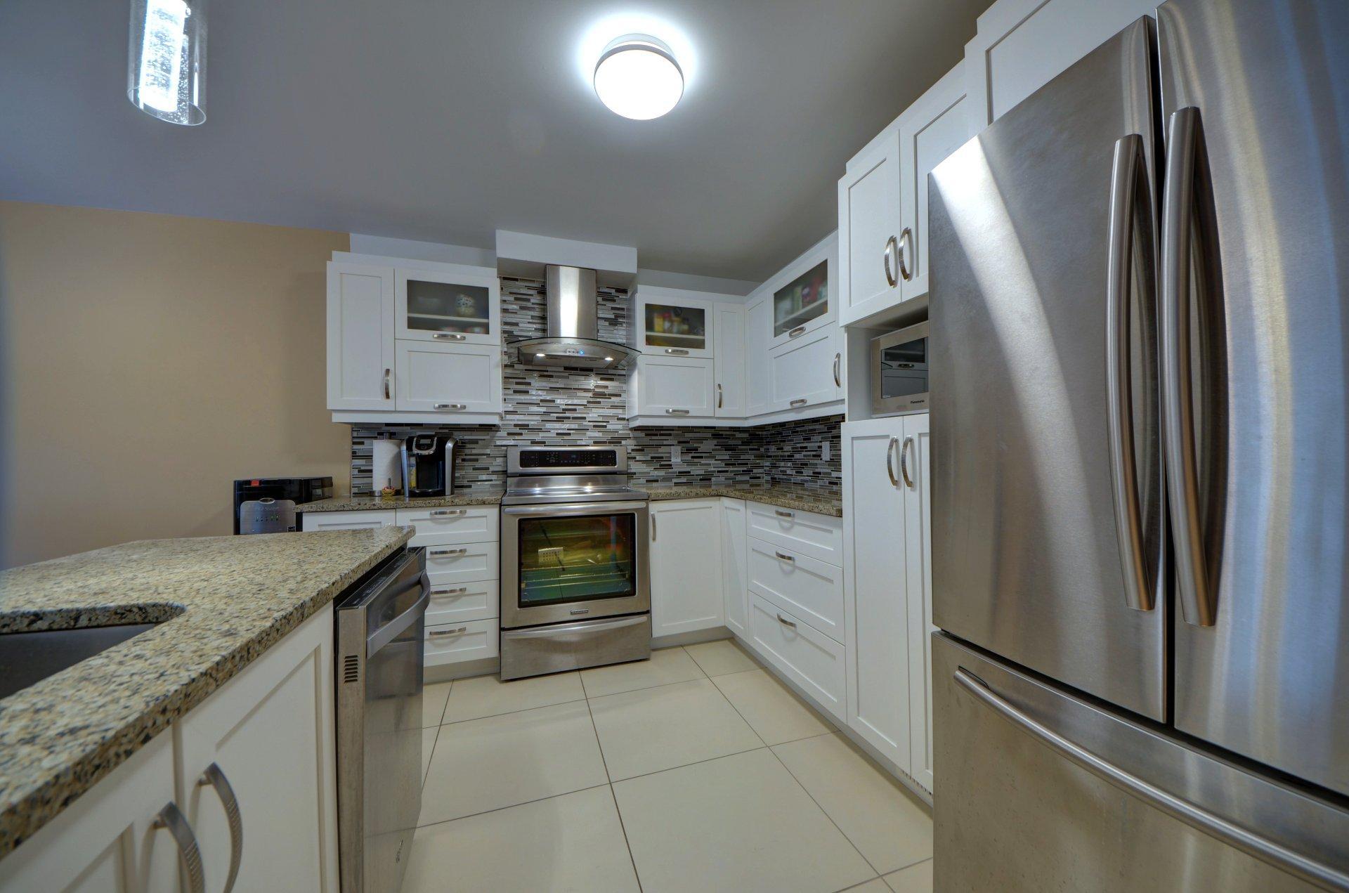 









5527


Rue Aline

,
Brossard,




QC
J4Z1P9

