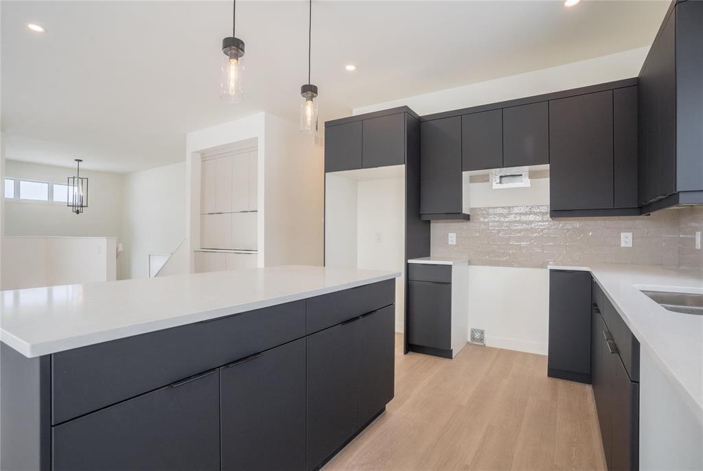 












48 Wild Plum Lane

,
Steinbach,




Manitoba
R5G2Z1

