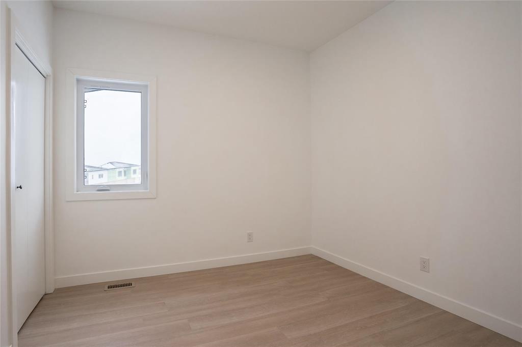 












48 Wild Plum Lane

,
Steinbach,




Manitoba
R5G2Z1

