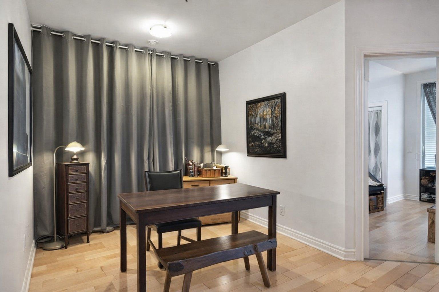 









1210


Rue St-Antoine E.

, 201,
Montréal (Ville-Marie),




QC
H2L2R1

