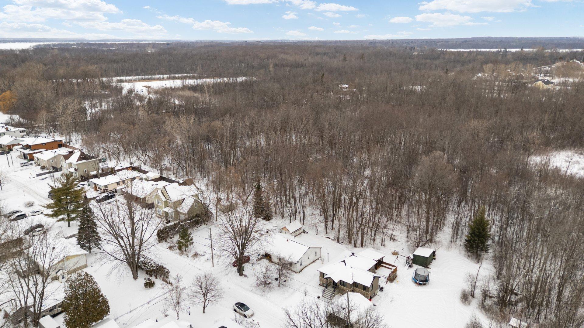 









4921


Rue Rose-Marie

,
Montréal (Pierrefonds-Roxboro),




QC
H9K1G7

