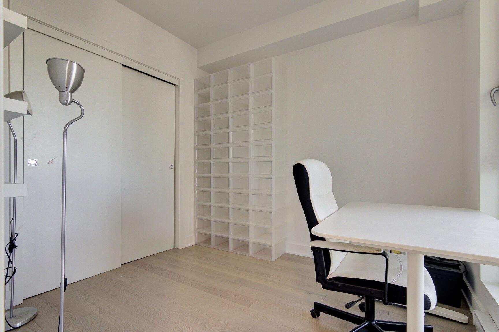 









1211


Rue Drummond

, 1906,
Montréal (Ville-Marie),




QC
H3G0E6

