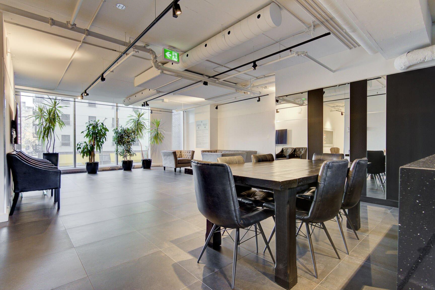 









1211


Rue Drummond

, 1906,
Montréal (Ville-Marie),




QC
H3G0E6

