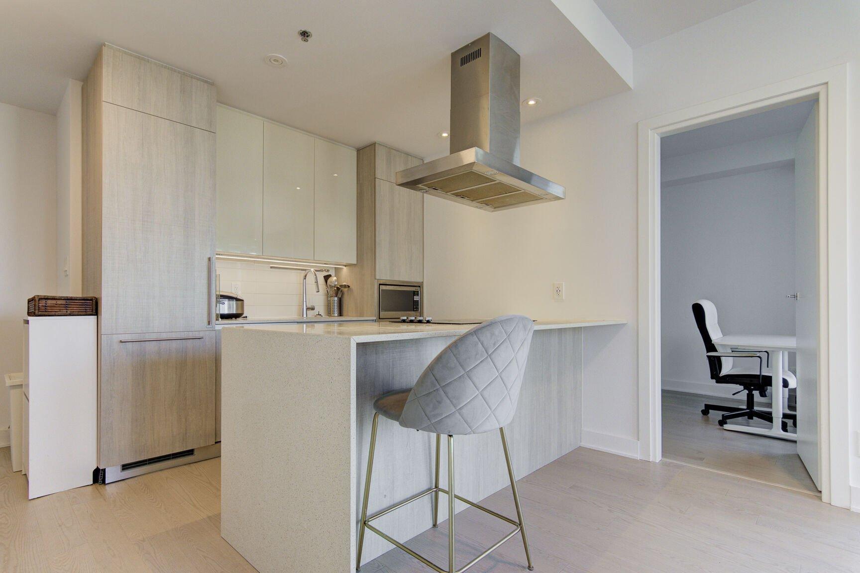 









1211


Rue Drummond

, 1906,
Montréal (Ville-Marie),




QC
H3G0E6

