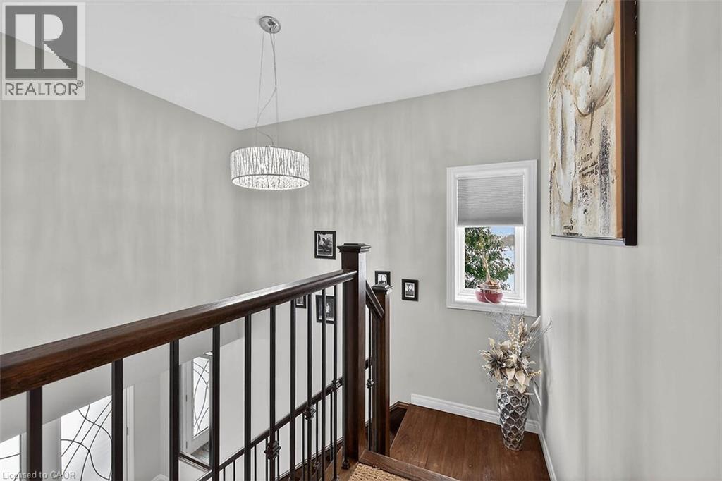 












71 JESSICA Street

,
Hamilton,




Ontario
L8W4A3

